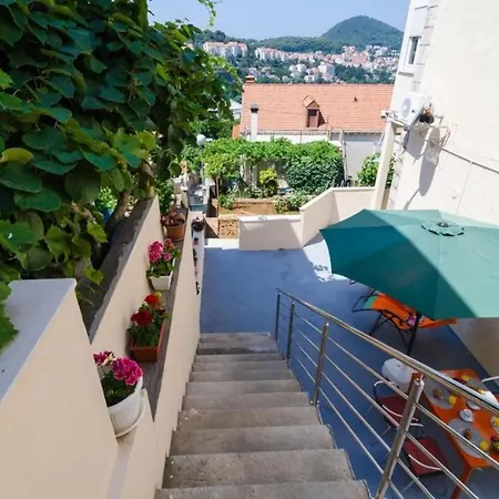 Apartman J&m - Two Bedroom With Terrace And City View *